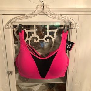 Victoria’s Secret sport bra. 40D. Pink/black. Nwt.